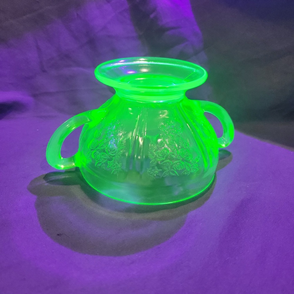 Vtg Federal Green Depression Glass Sharon Cabbage Rose Sugar Bowl Uranium